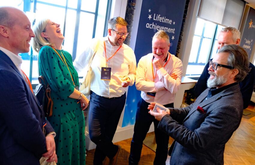 Awards8001 Awards8001